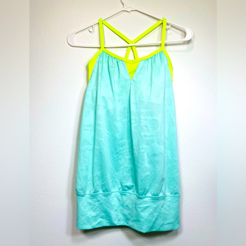 North Face Athletic Tank Top Women’ Size S/P Support Built in Bra Gym